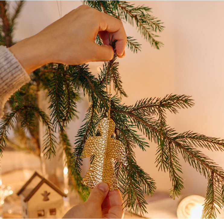 Find the Perfect Slim Artificial Christmas Tree